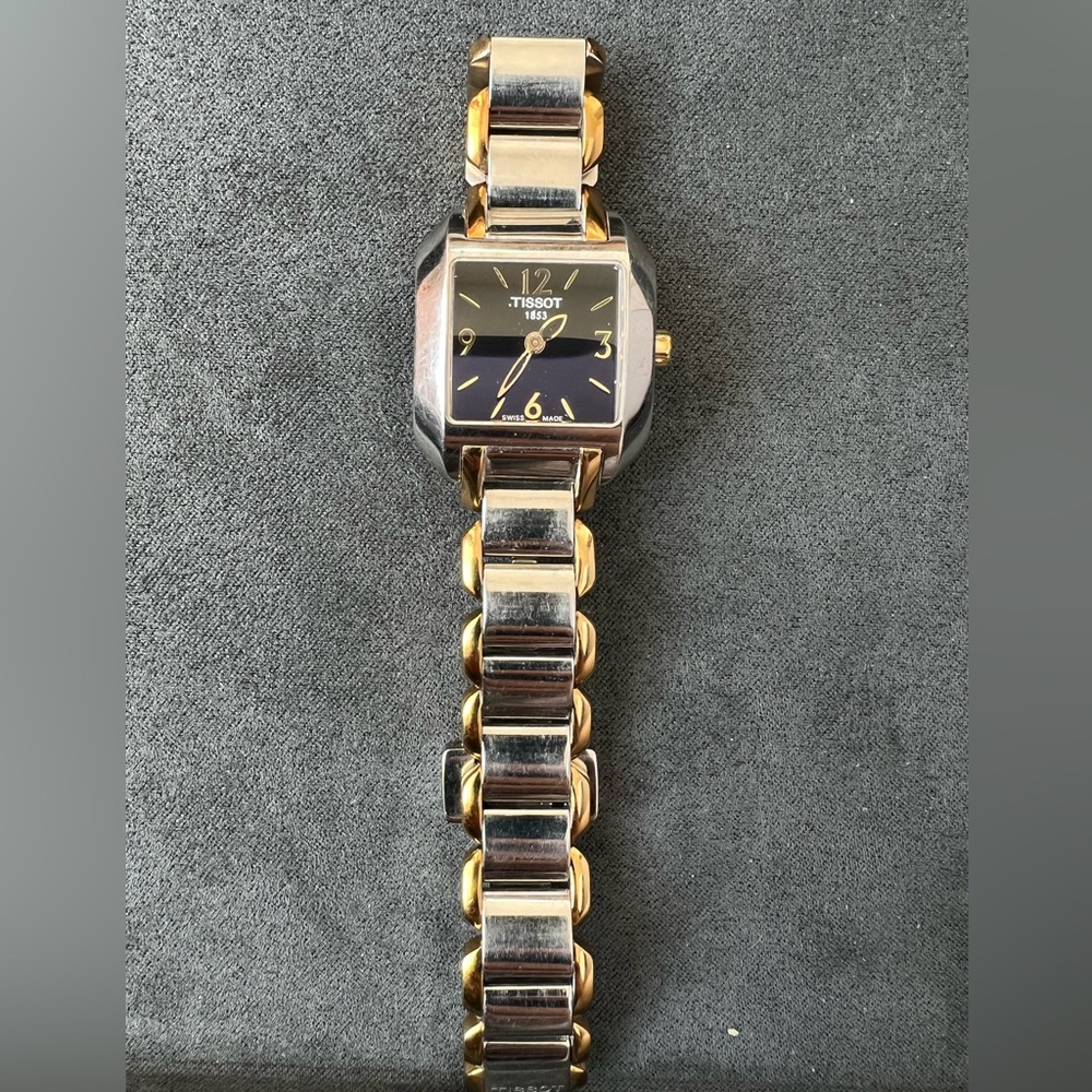 Tussore Sapphire Watch